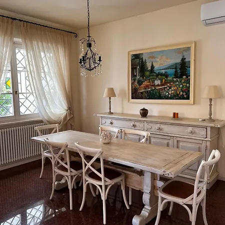 Abruzzi, Dei Marmi فيلة *