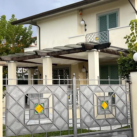 Abruzzi, Dei Marmi فورتي دي مارمي